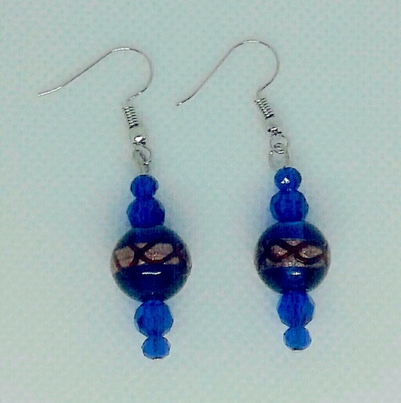 September: Handmade "sapphire" Birthstone earrings - Picture 1 of 2